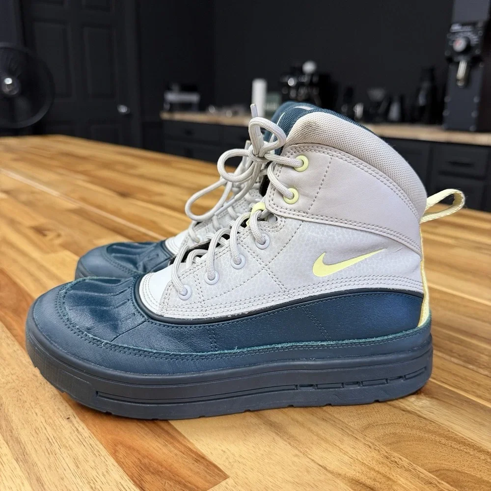 Nike Boots  Size 5Y  Woodside 2 High ACG GS Green Jungle Shoes